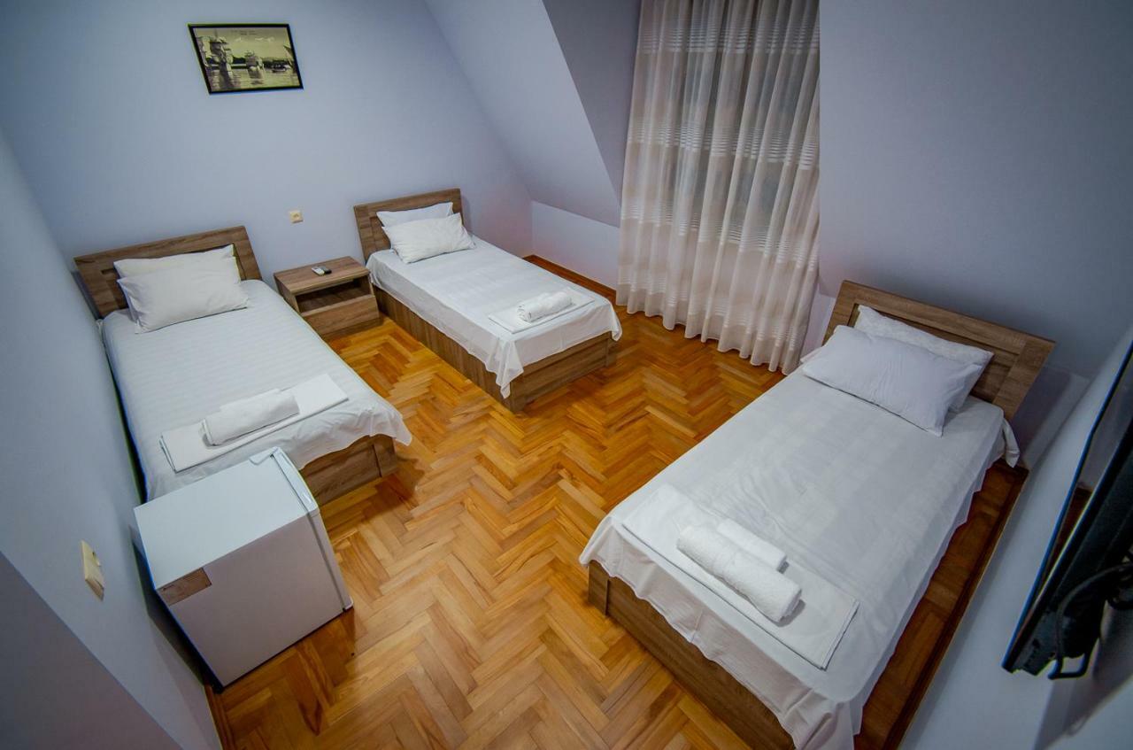 באטומי Nana'S Guesthouse מראה חיצוני תמונה